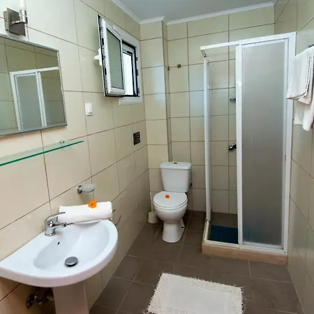Apartament John First Floor *