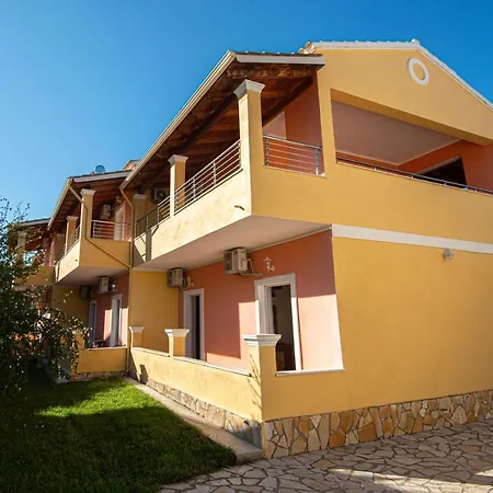 Apartament John First Floor *