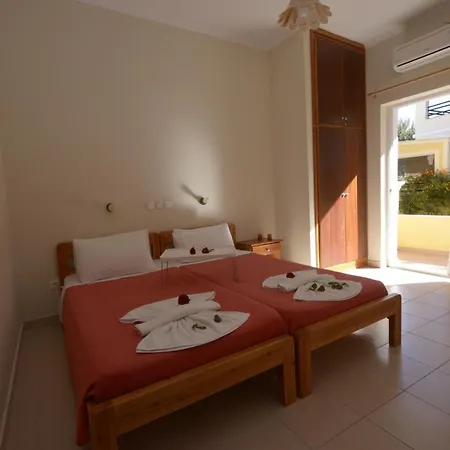 John First Floor Lägenhet Roda (Corfu)